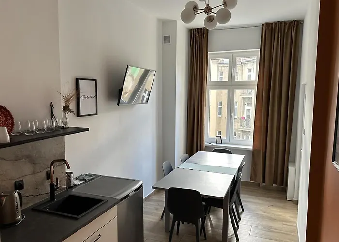 Trzecie Pietro Πόζναν