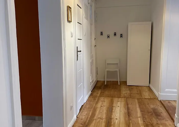 Trzecie Pietro Apartment